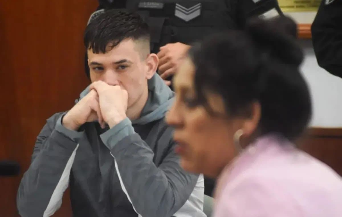 La condena por la muerte de Caracciolo fue anulada y ordenaron hacer un nuevo juicio
