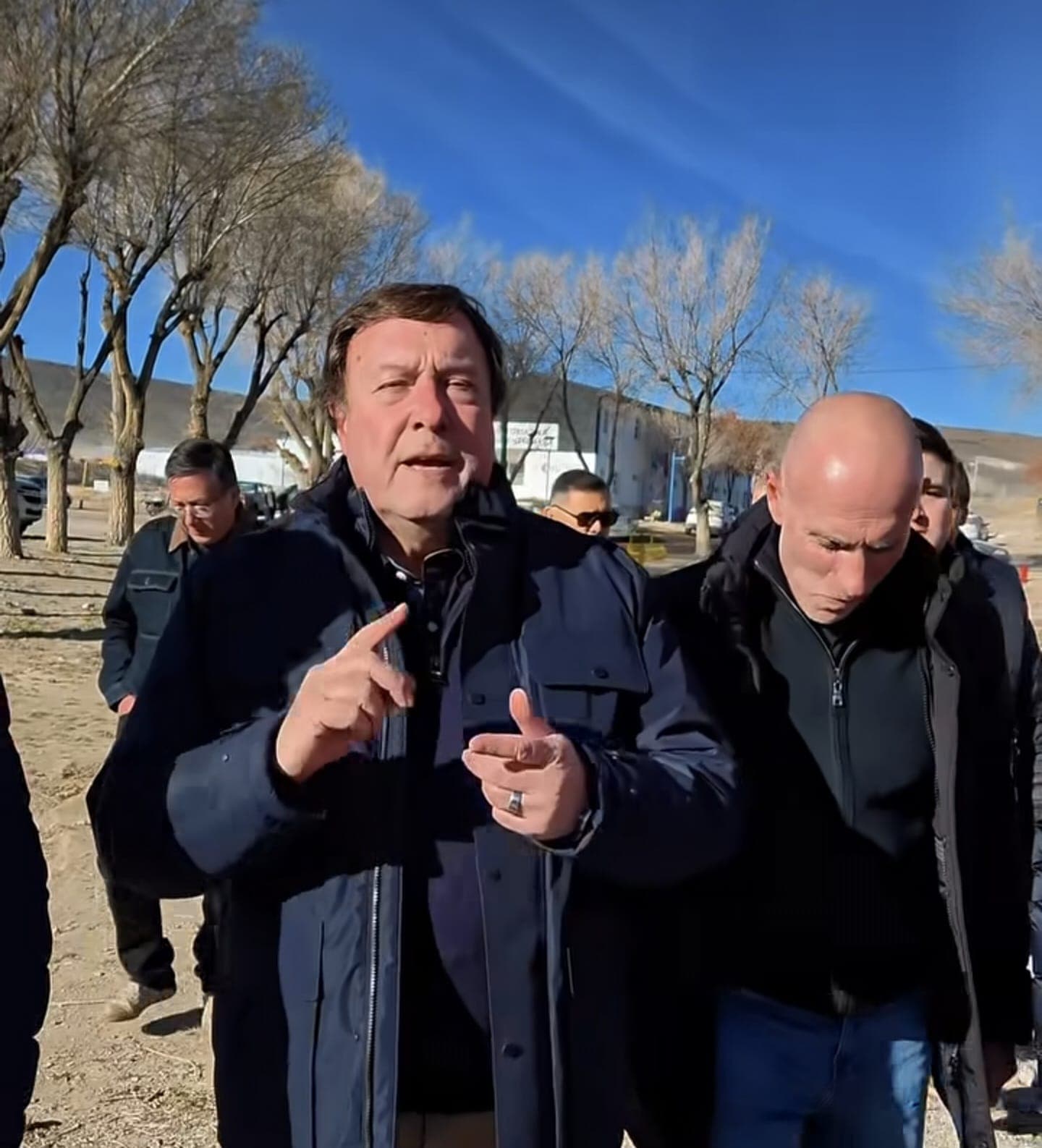 Pagan sueldos y aguinaldo el 3 de julio a los estatales rionegrinos, lo anunció Weretilneck desde Jacobaci