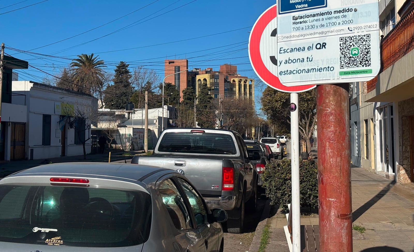 Para pagar el estacionamiento medido y pago en Viedma la municipalidad ofrece alternativas durante la actualización del sistema
