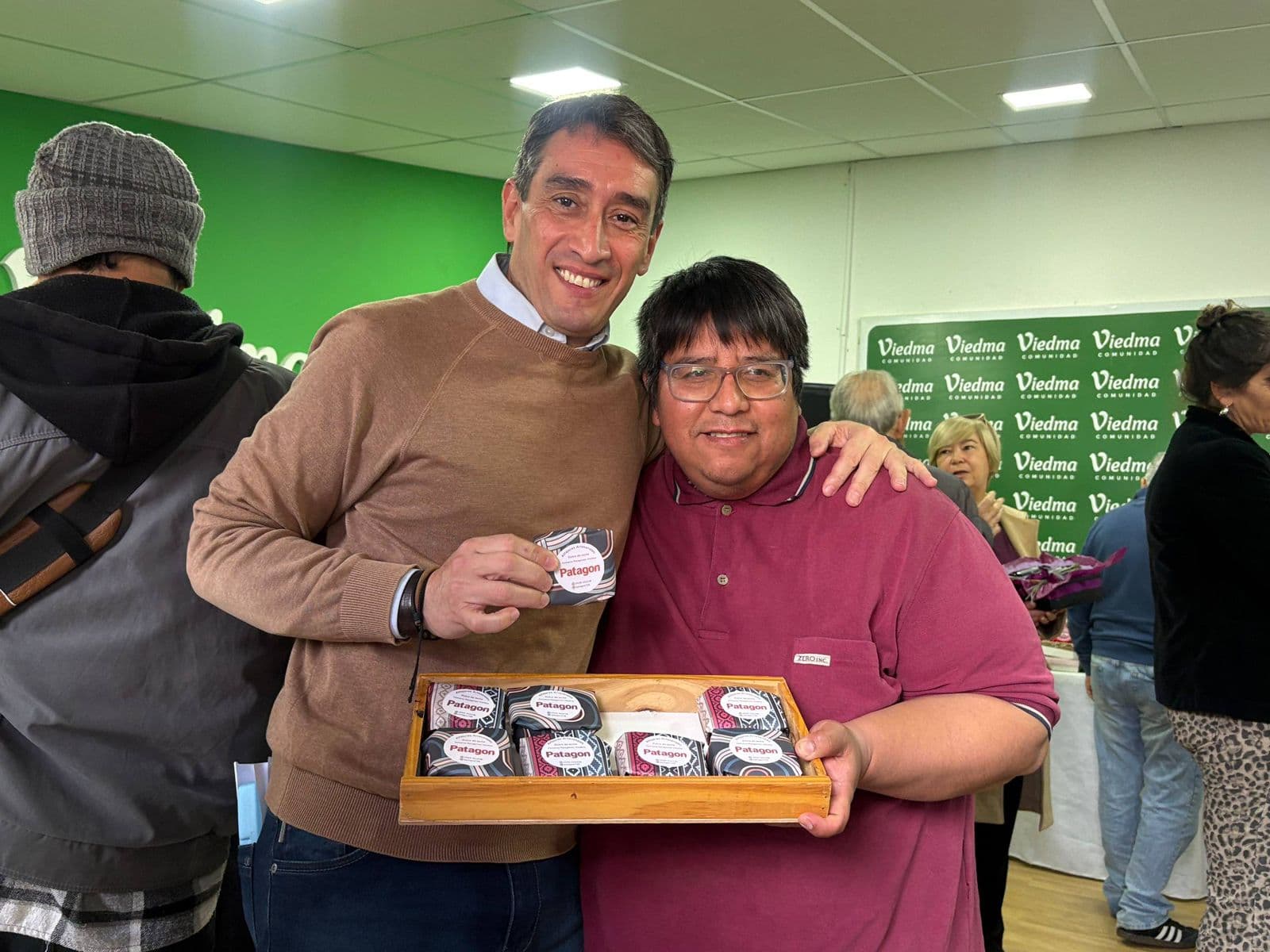 Castro presentó junto a emprendedores locales la Expo Alfajor 2026