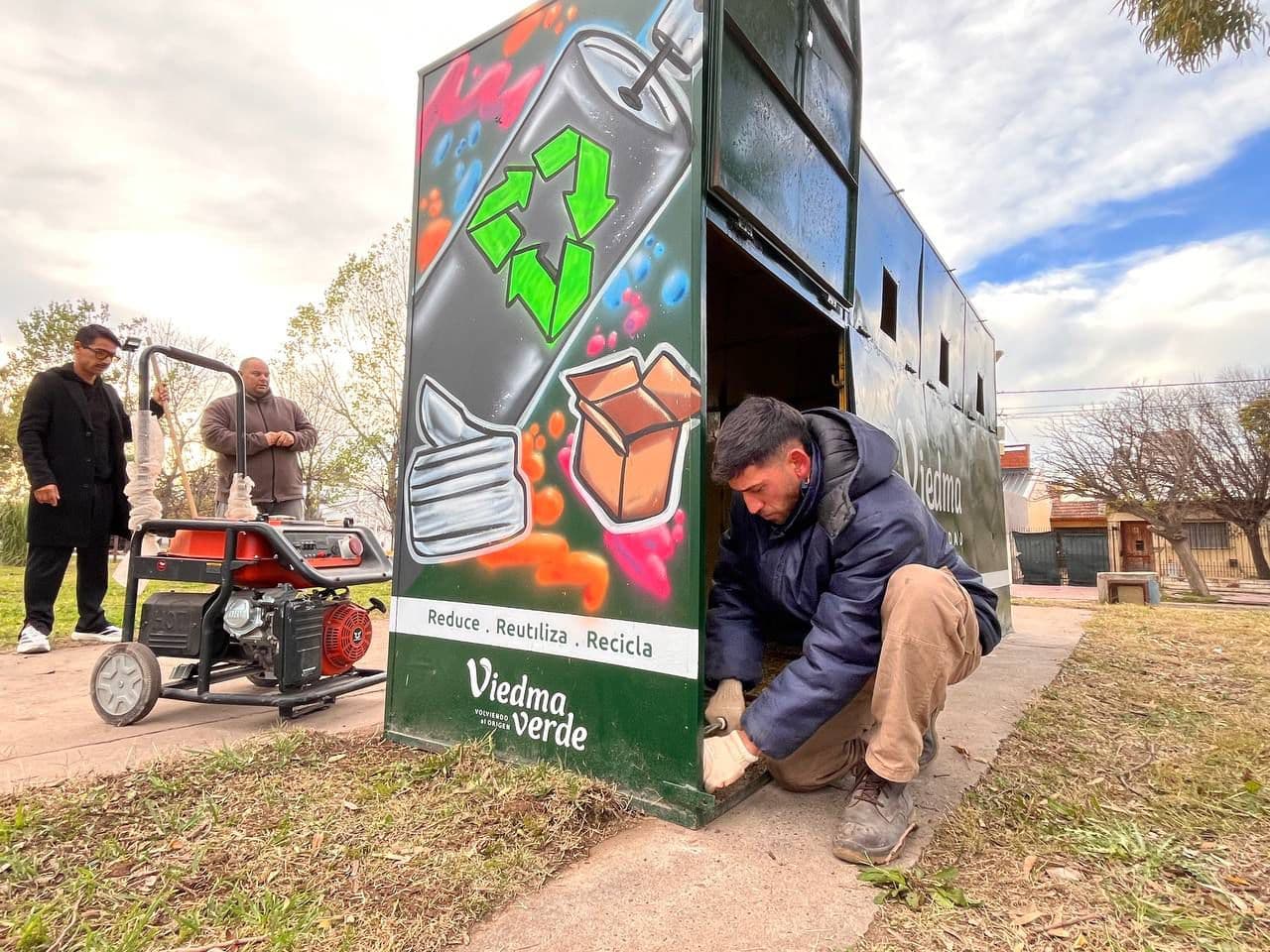 Instalaron nuevos módulos de reciclaje en distintos sectores de la ciudad de Viedma
