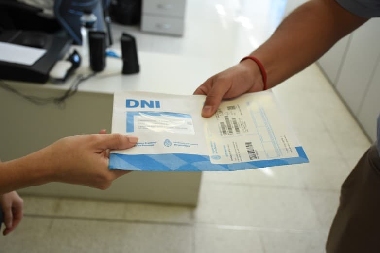 Una joven le pidió a la justicia llevar el apellido de quien la crió
