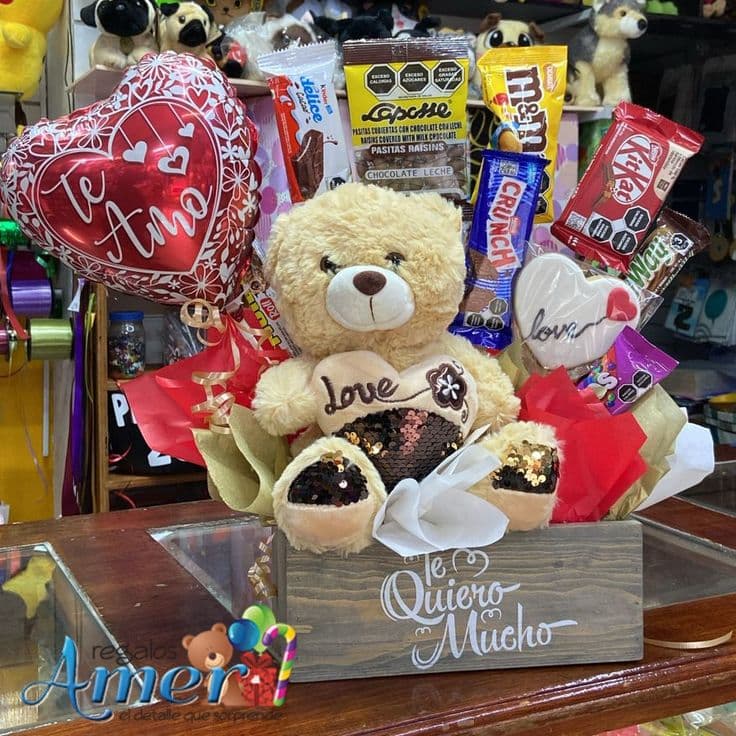 Lo condenaron por hostigar con peluches y golosinas a su expareja