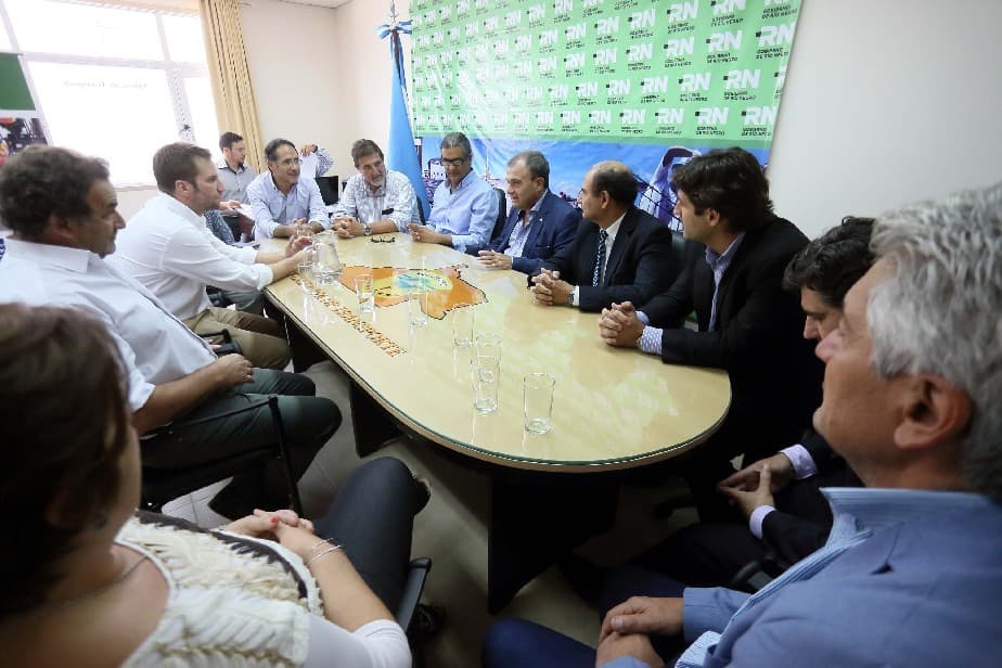 Se creó una comisión que coordinará el transporte de pasajeros de Viedma y Patagones