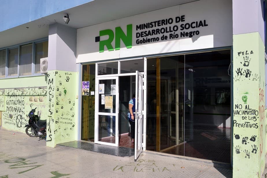 «Lamentables daños al edificio del Ministerio de Desarrollo Social»