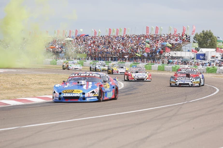 Se disputó ante un gran marco de público la apertura del Turismo Carretera en Viedma