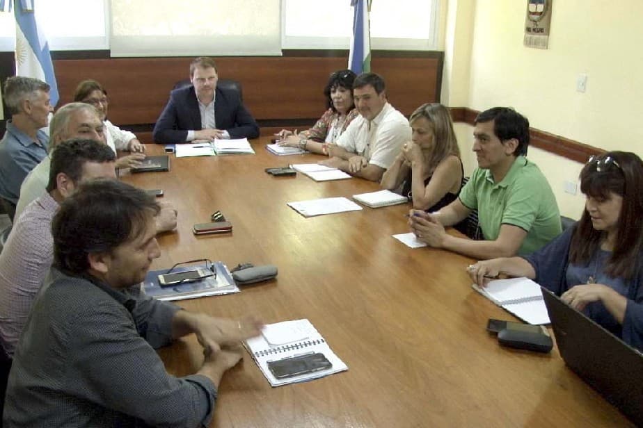«Hicimos un importante ofrecimiento salarial a los docentes»