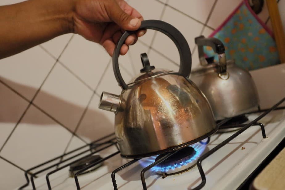 En Río Negro, no se cortarán los servicios de gas y energía a las familias de bajos recursos