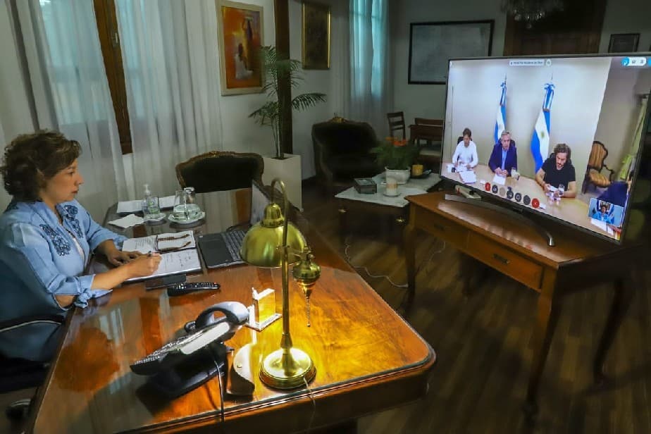 «Necesitamos trabajar en conjunto para superar esta difícil situación»