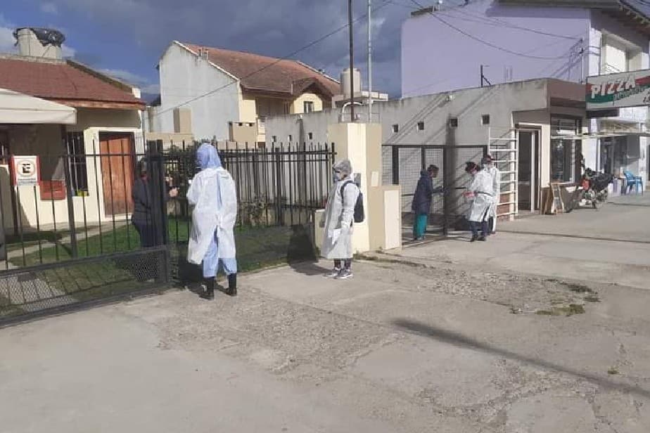 Continuarán con el rastrillaje para detectar contactos estrechos de pacientes con COVID-19