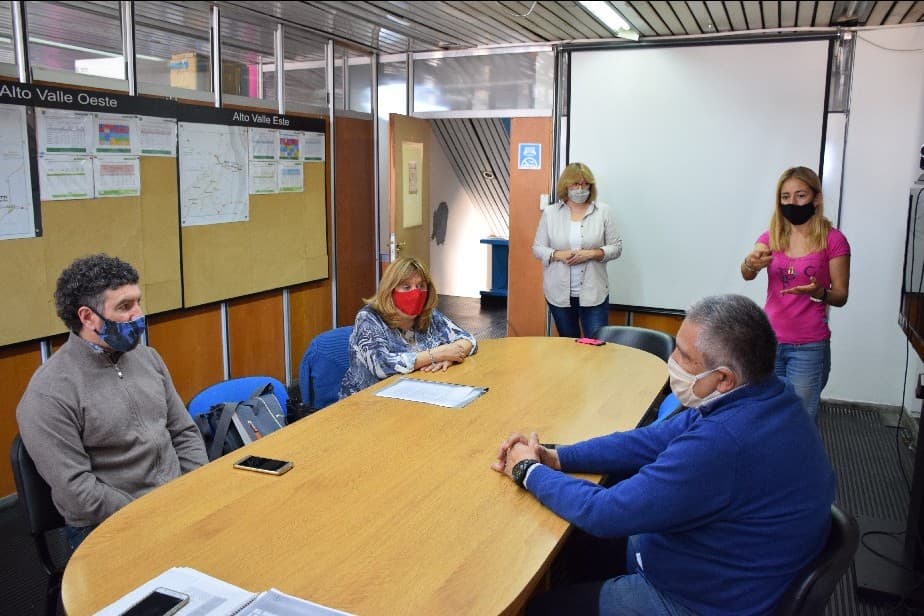Salud y Educación trabajan para volver a las aulas