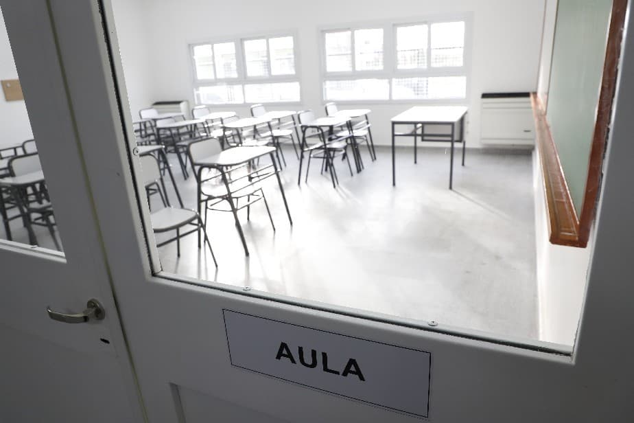 El Gobierno aportará $10.000.000 para sostener las fuentes laborales en las escuelas privadas
