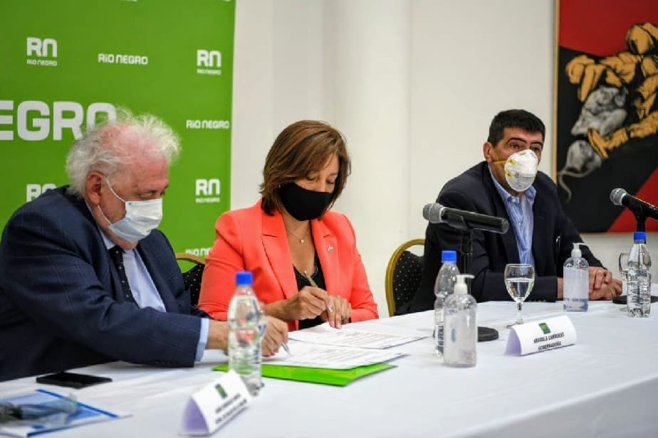 La Provincia firmó con Nación convenios que refuerzan el sistema sanitario rionegrino