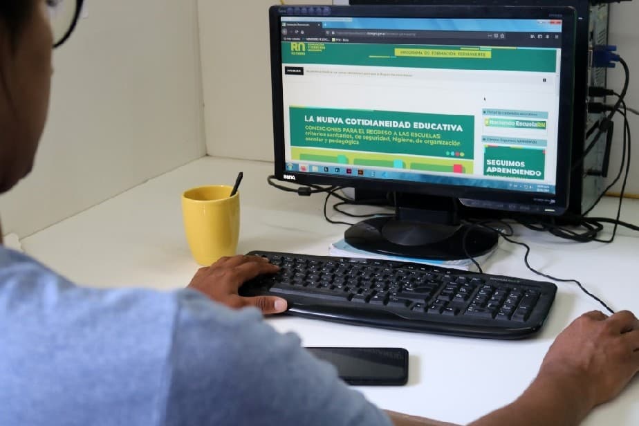 Continúa la formación docente virtual para el regreso a las escuelas en pandemia