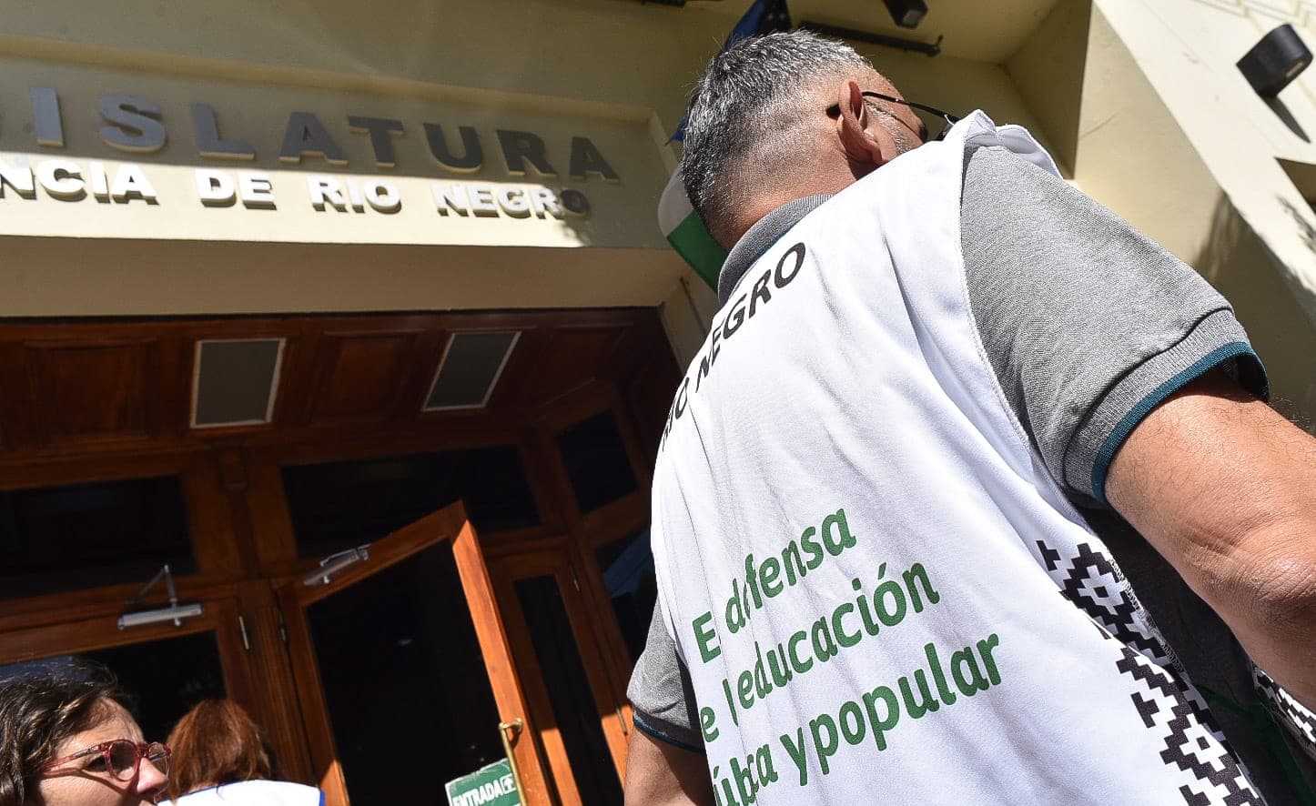 El gremio docente rechaza el proyecto de ley para modificar los descuentos a los trabajadores para financiar al IPROSS