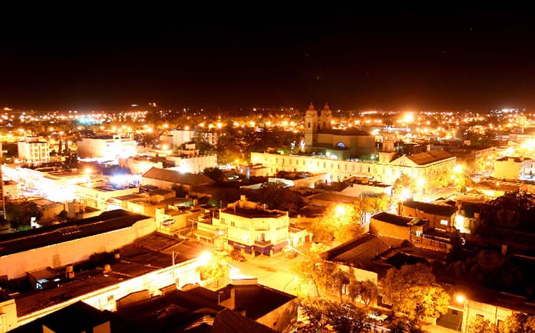Se licitó la compra de luminarias LED para reconvertir el alumbrado público en más de 200 cuadras