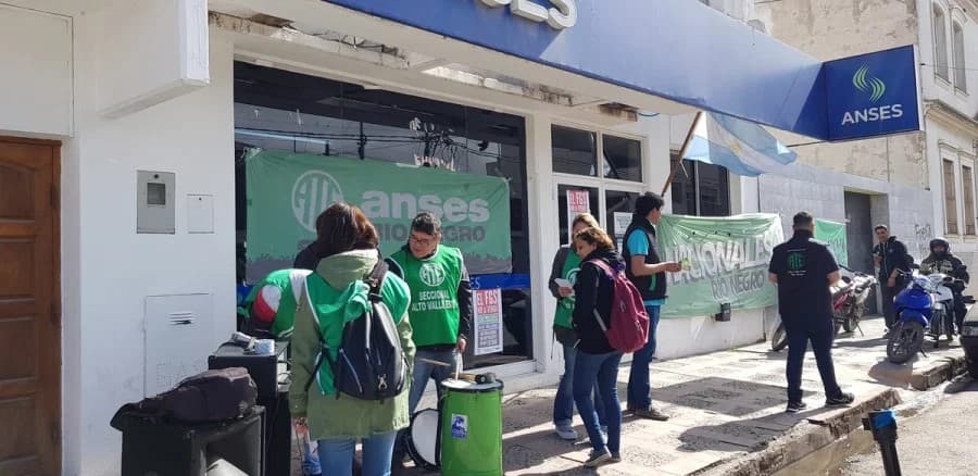 ATE denuncia a la titular de ANSES de Viedma por hacer oídos sordos a los reclamos de los trabajadores