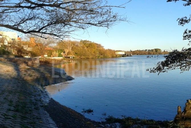 El caudal del río Negro no pone en riesgo a la población de la Comarca confirmó la AIC