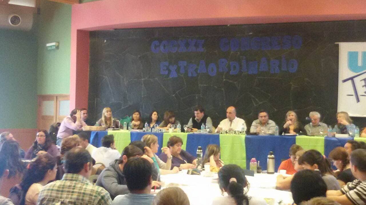 El 27 y 28 habrá paro docente en la provincia, piden aumento salarial de un 20%