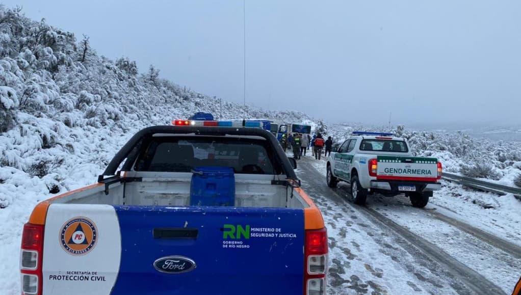 Ayudan a pobladores y productores de la Región Sur y Andina afectados por las nevadas