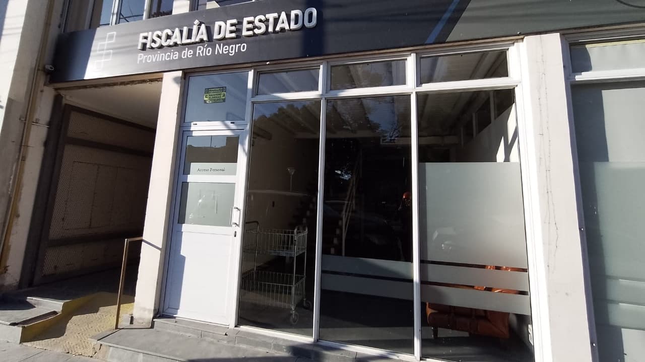 Se estableció por parte del STJ que la notificación a la Fiscalía de Estado es obligatoria en amparos contra el Estado