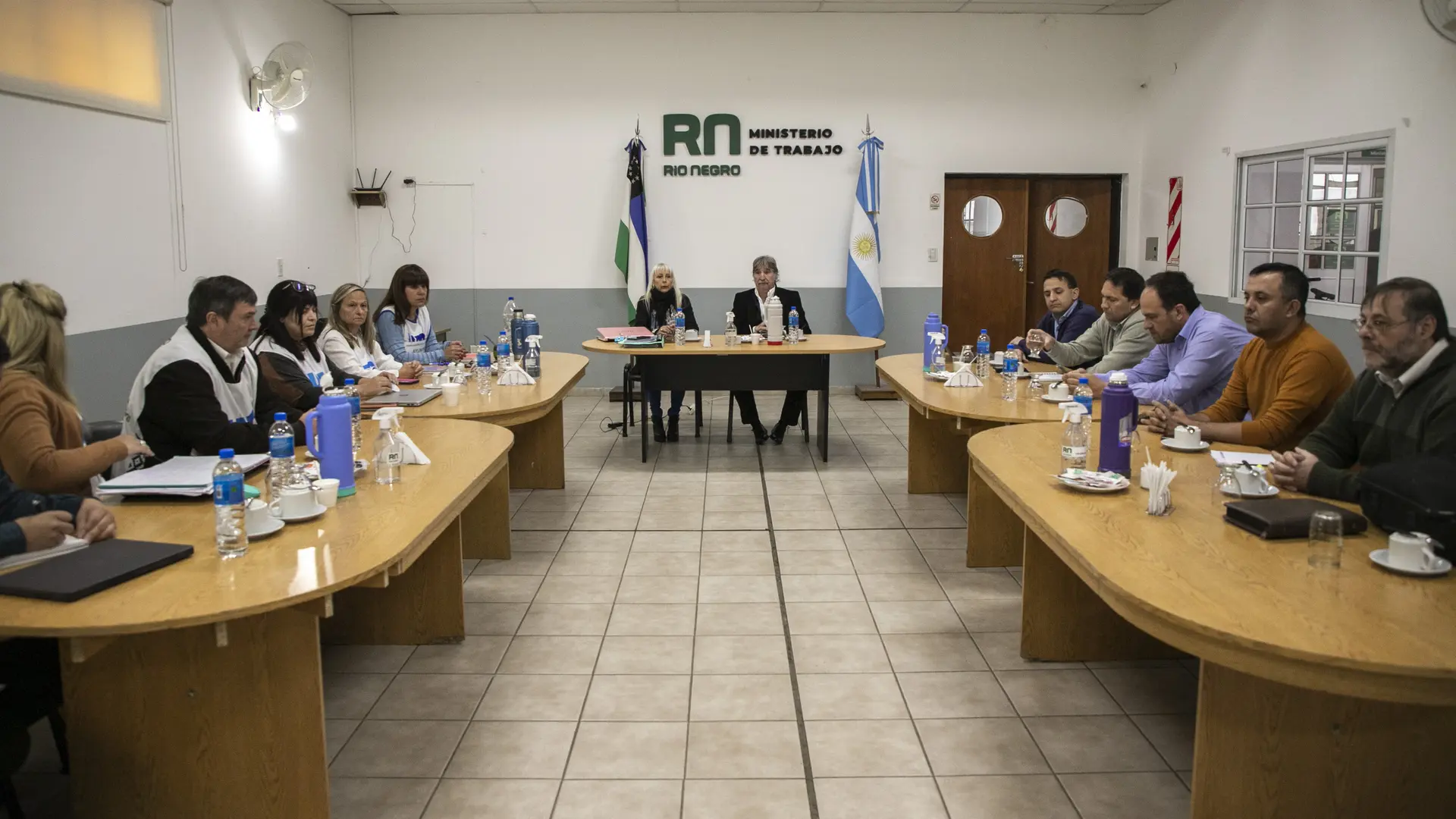 El Gobierno ratificó el 22% de aumento salarial a la UnTER con una nueva distribución