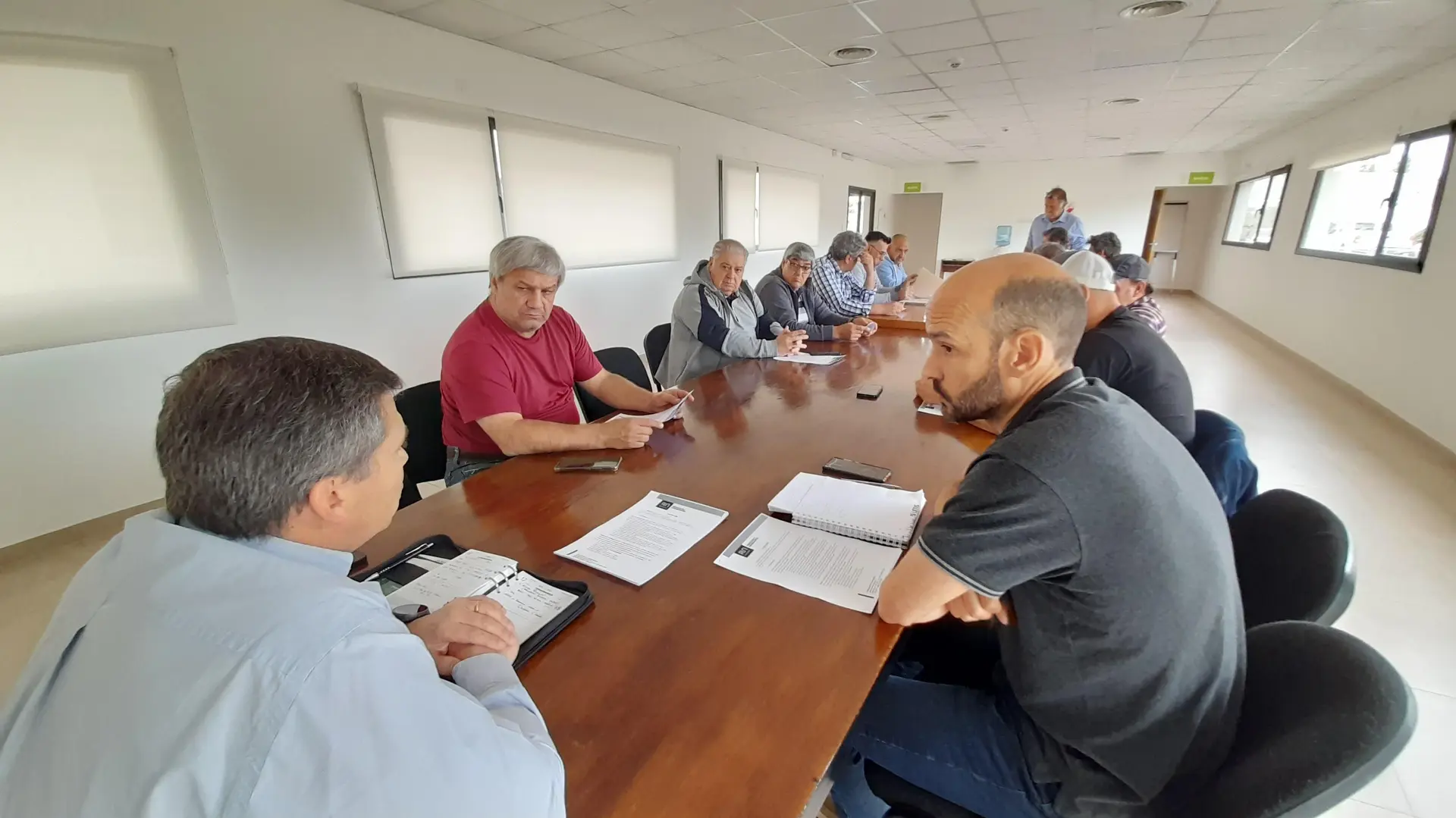 La Secretaría de Fruticultura y la Federación de Productores evaluaron la situación del área