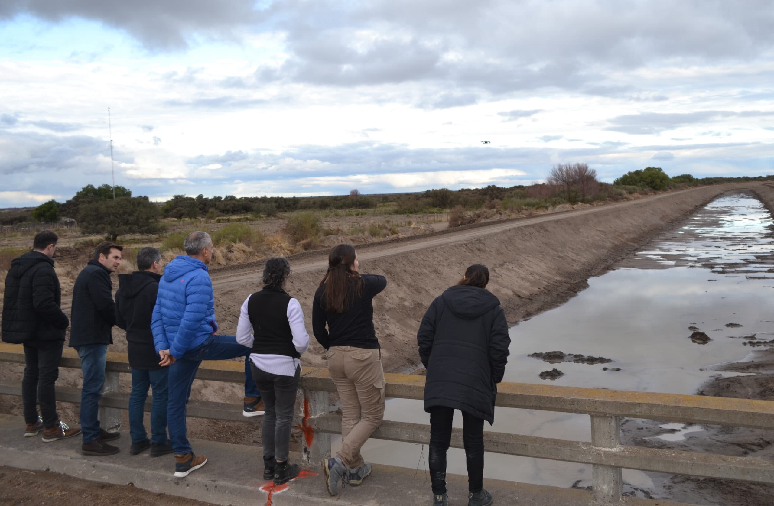 La obra de mejoramiento del canal principal del IDEVI tiene un importante avance