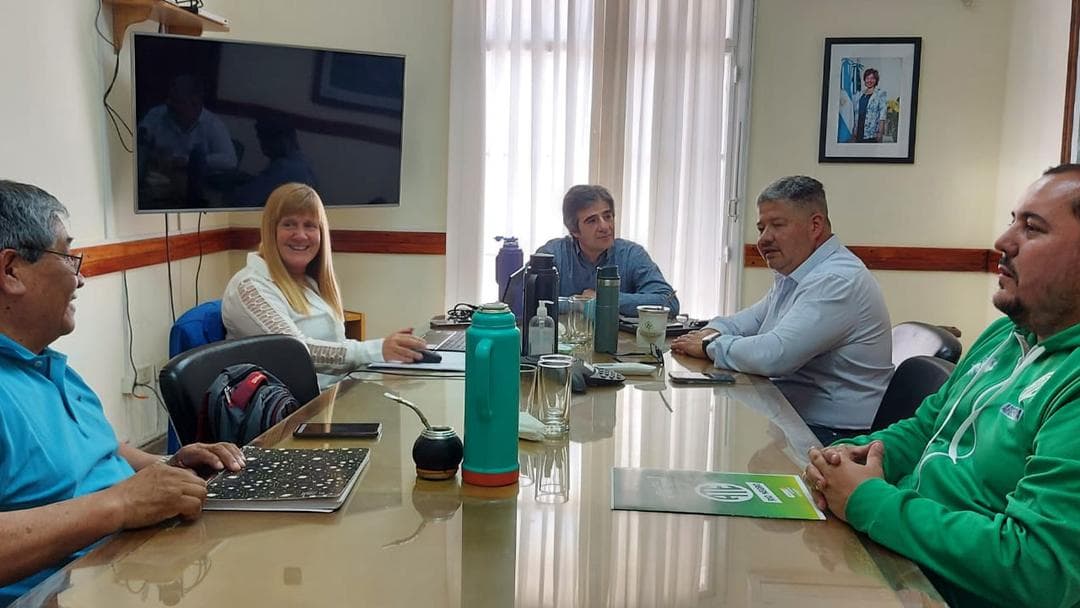 Los gremios estatales recibieron una oferta salarial del 8,3%