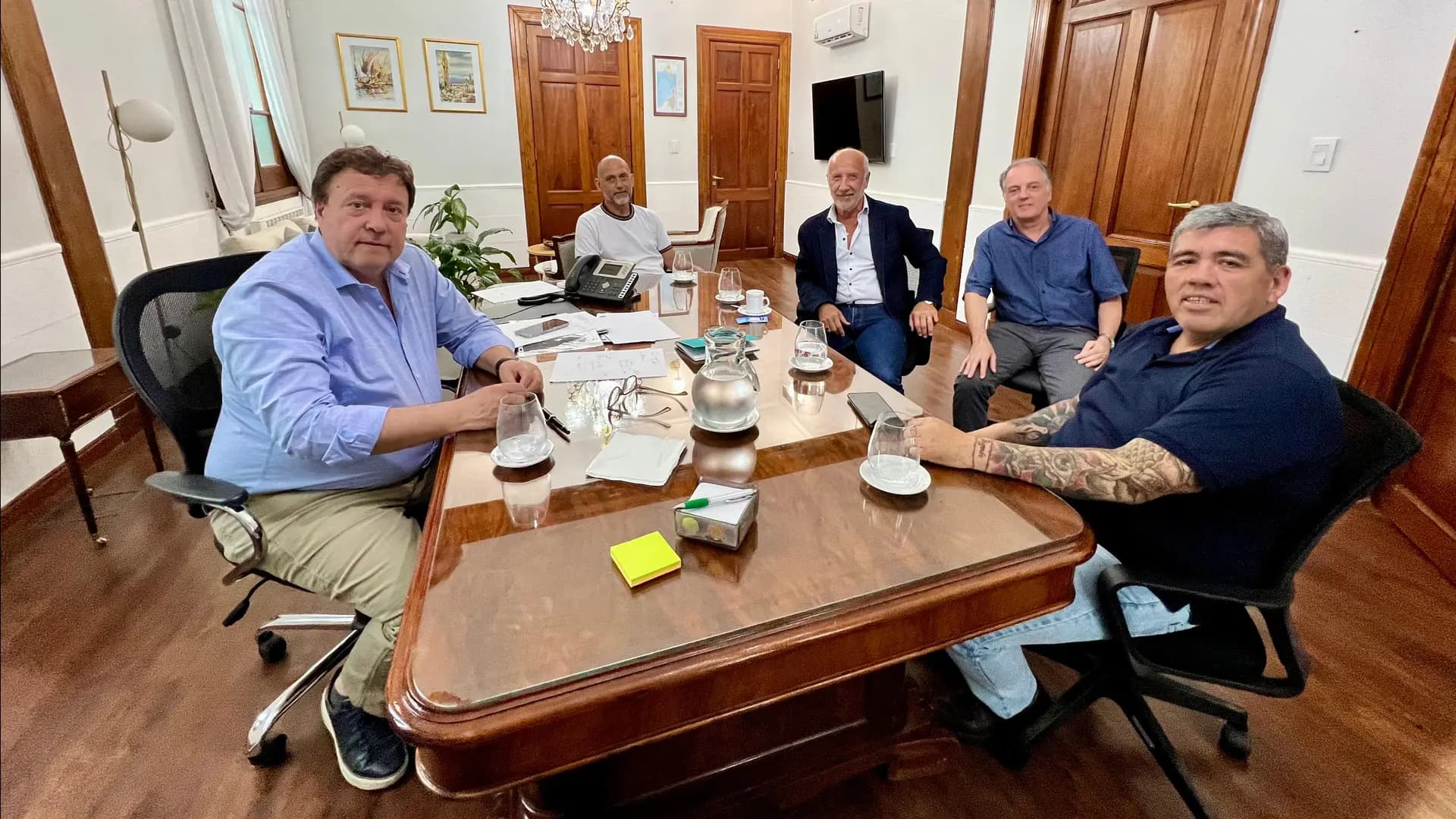 Weretilneck se reunió con la UOCRA sobre el avance en el desarrollo de los Centros de Formación