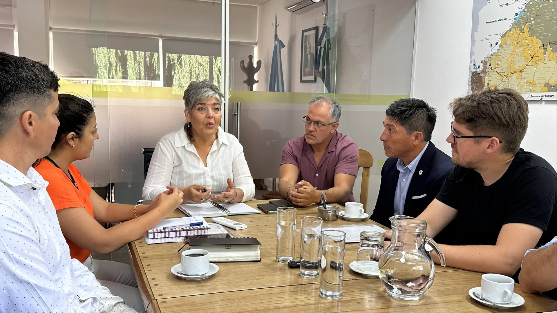 La ministra de Educación con intendentes ultiman detalles de los convenios escolares