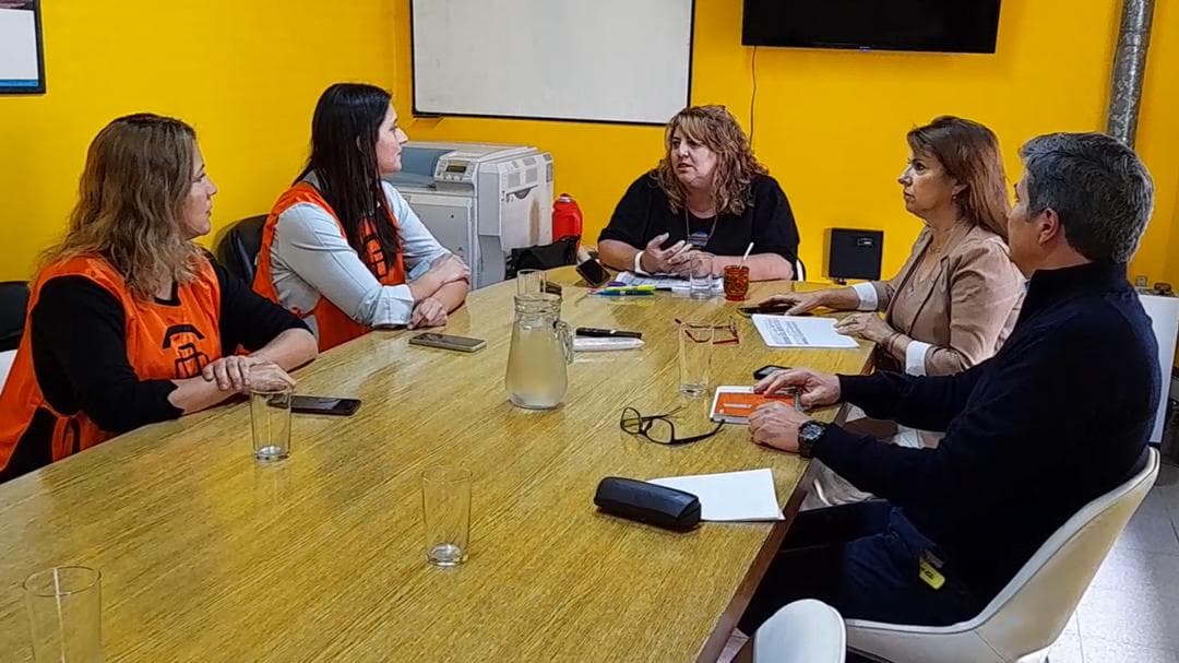 El Gobierno provincial hizo un ofrecimiento salarial a Salud