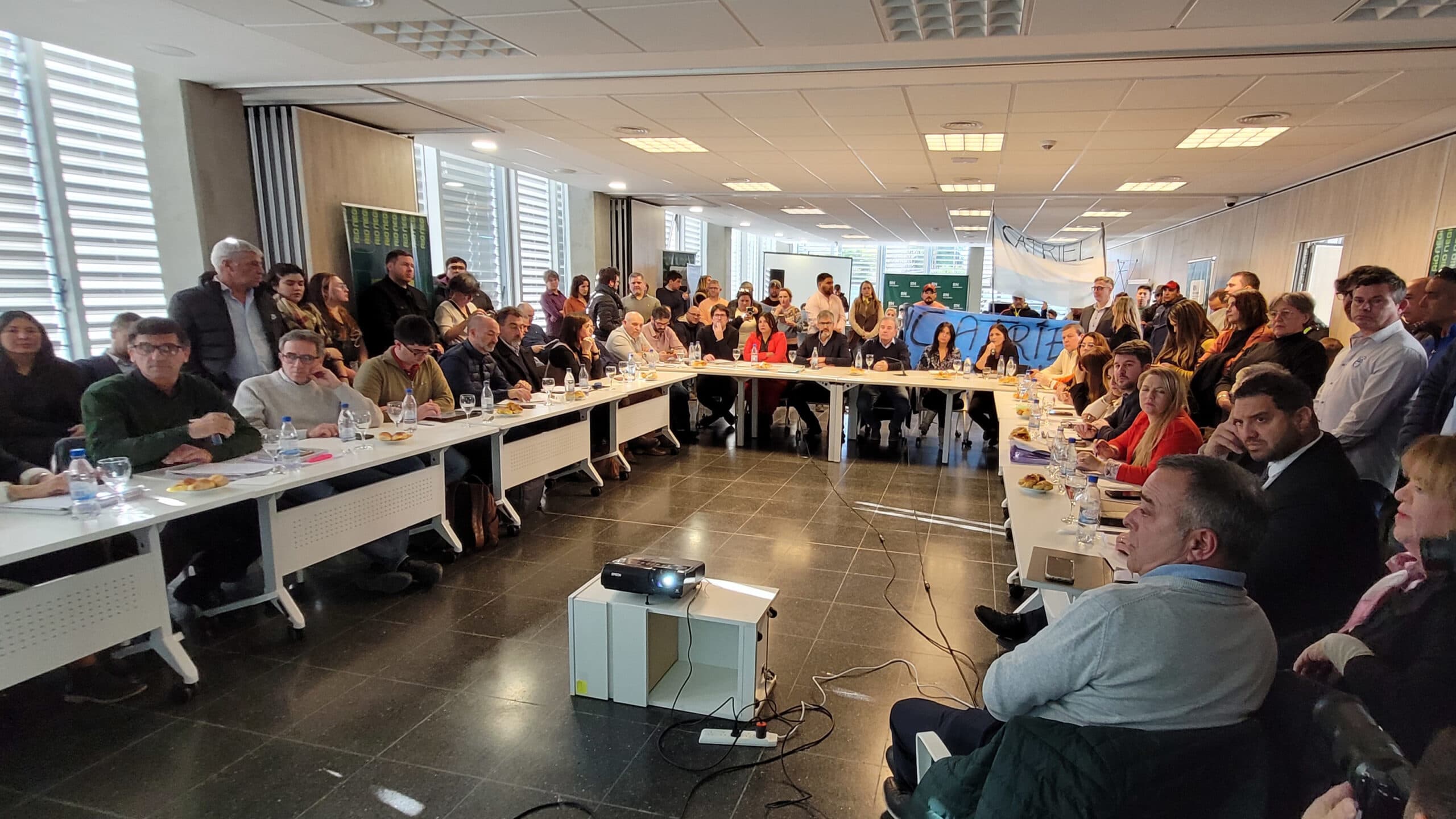 Confini, expresó que la renegociación hidrocarburífera «es una oportunidad para acelerar las inversiones en el sector»