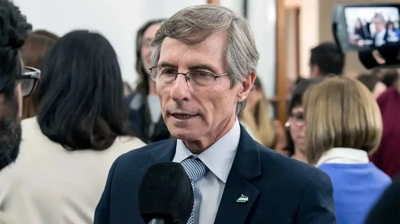 «Tenemos uno de los sueldos docentes más altos del país, por lo cual vamos a ir a la negociación en una situación de fortaleza»