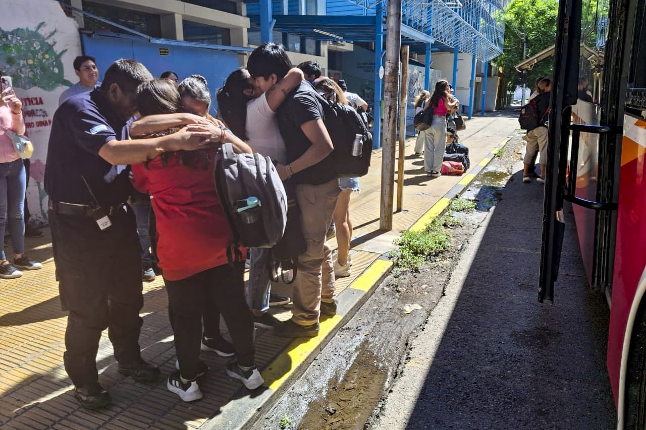 Más de 250 estudiantes rionegrinos volvieron desde Bahía Blanca