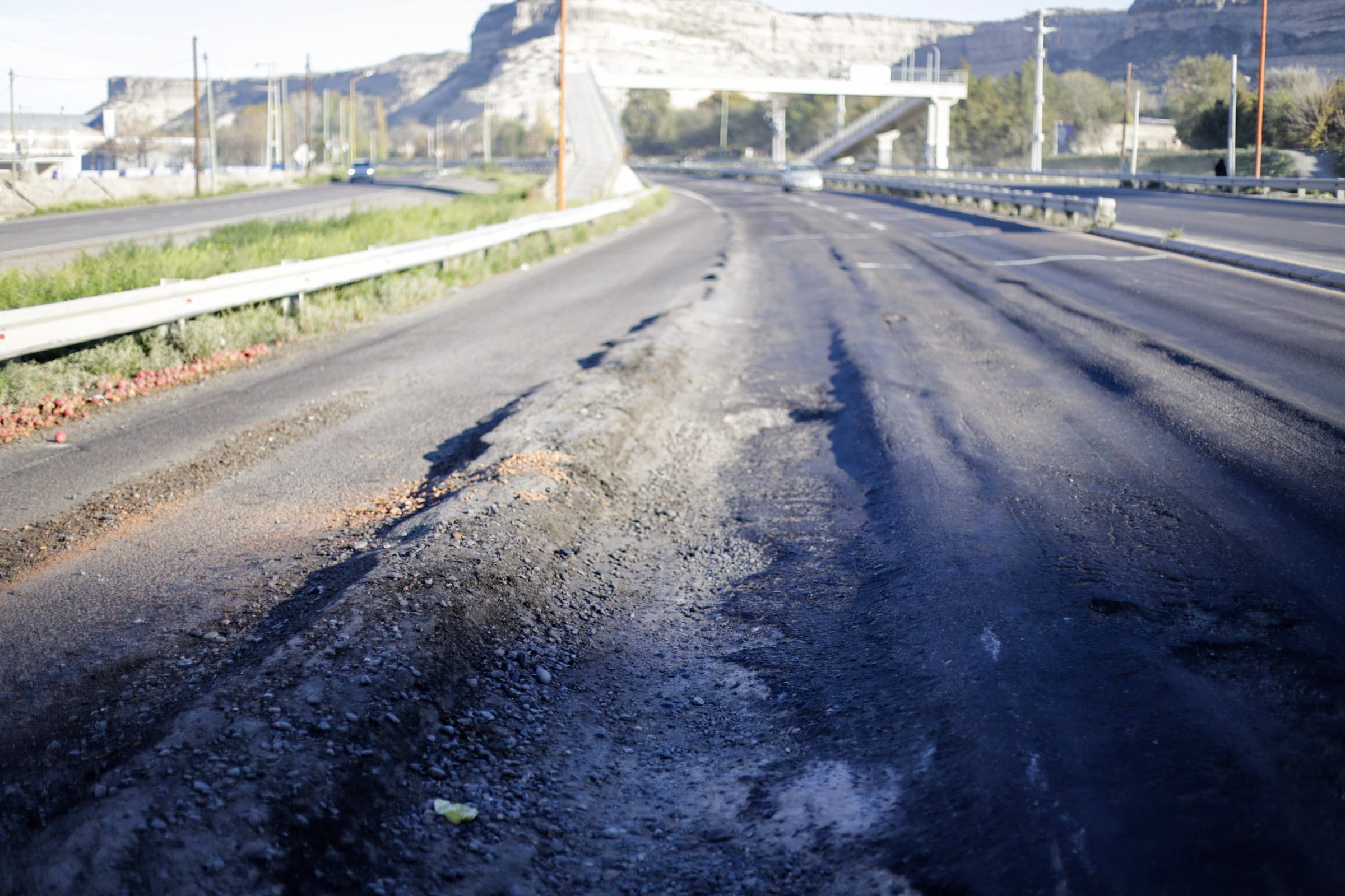 «Todas las rutas presentan un deterioro muy avanzado tenemos deformaciones de hasta 24 centímetros»