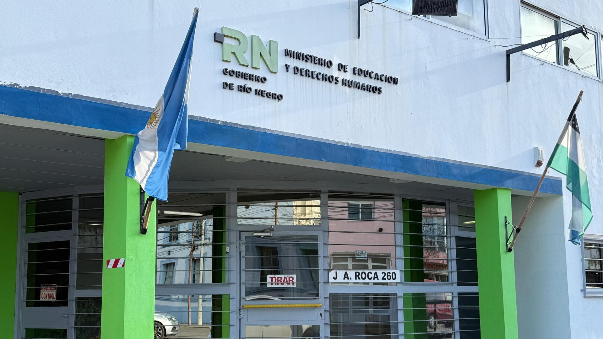 Más del 50% de los docentes de la provincia dictaron clases, afirmó el Gobierno