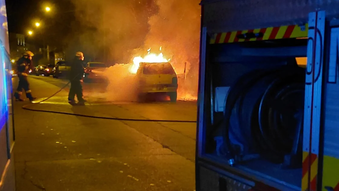 Se incendió un taxi en en la zona céntrica de Patagones