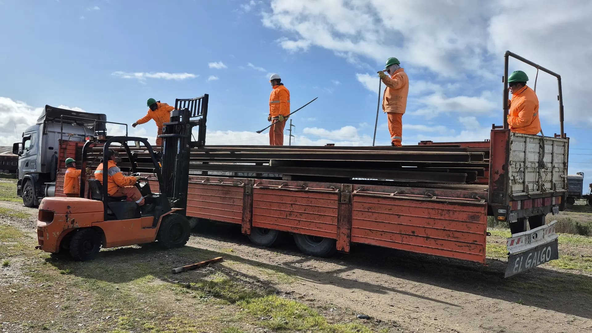 Cerca de 10 mil metros lineales de rieles recibió el Tren Patagónico para su renovación