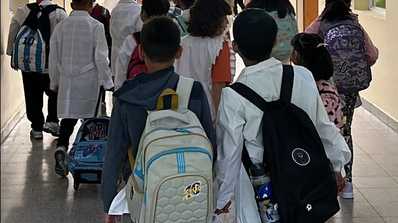 Un 68% de los docentes asistieron a trabajar en el segundo día de paro de la UnTER aseguró el Gobierno