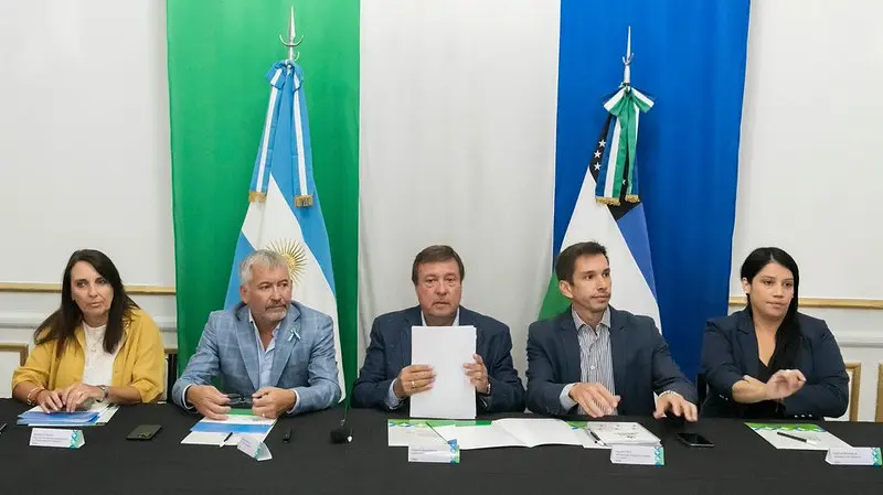 El Gobierno de Weretilneck aclaró que no existe ninguna decisión de reducir los recursos que se coparticipan a los municipios