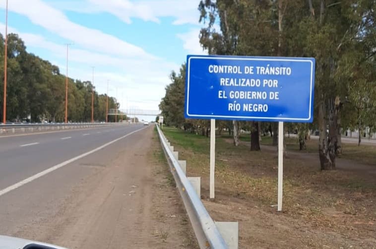 Hay más radares pero bajan hasta un 71% las multas por exceso de velocidad en Rio Negro