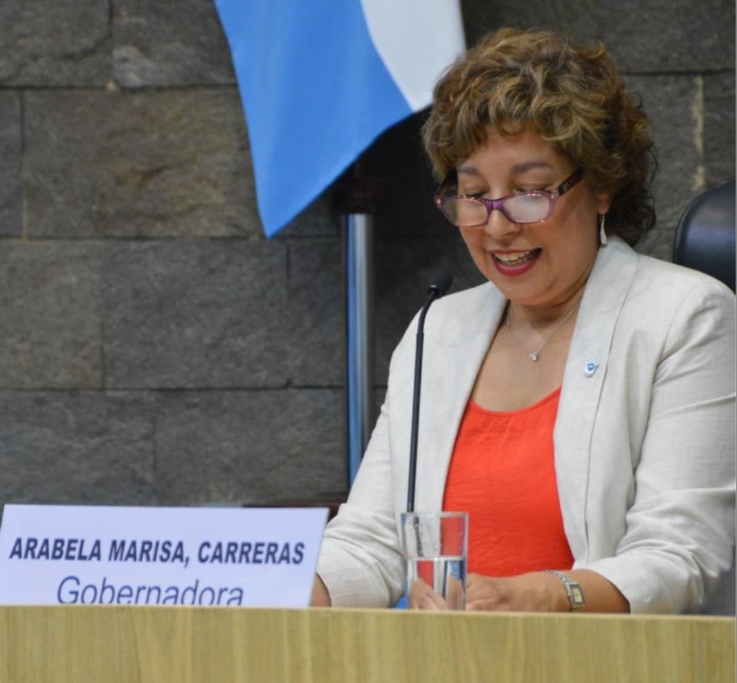 Asumió Arabela Carreras la Gobernación de Rio Negro