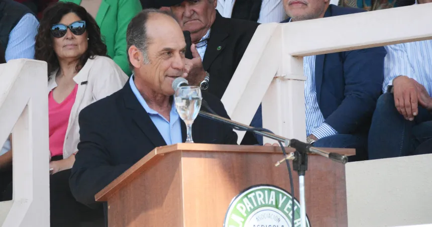 «La barrera no es tanto lo sanitario, sino que son intereses tanto políticos y económicos»
