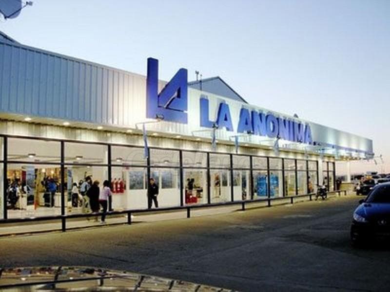 Trabajaba cómo repositor en La Anónima y será indemnizado por sufrir graves problemas de columna