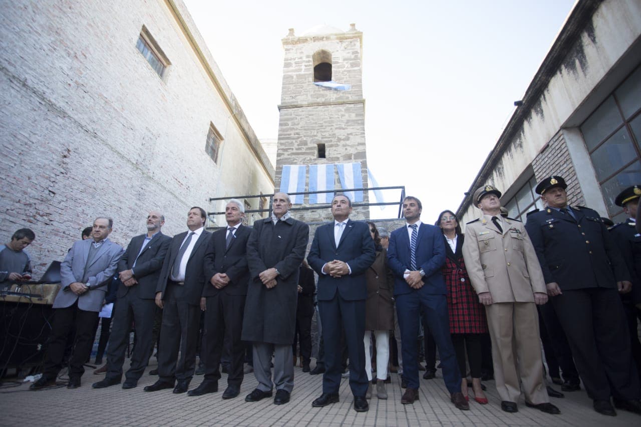 Con la presencia de Weretilneck se realizó el acto oficial de los 240 años de La Comarca