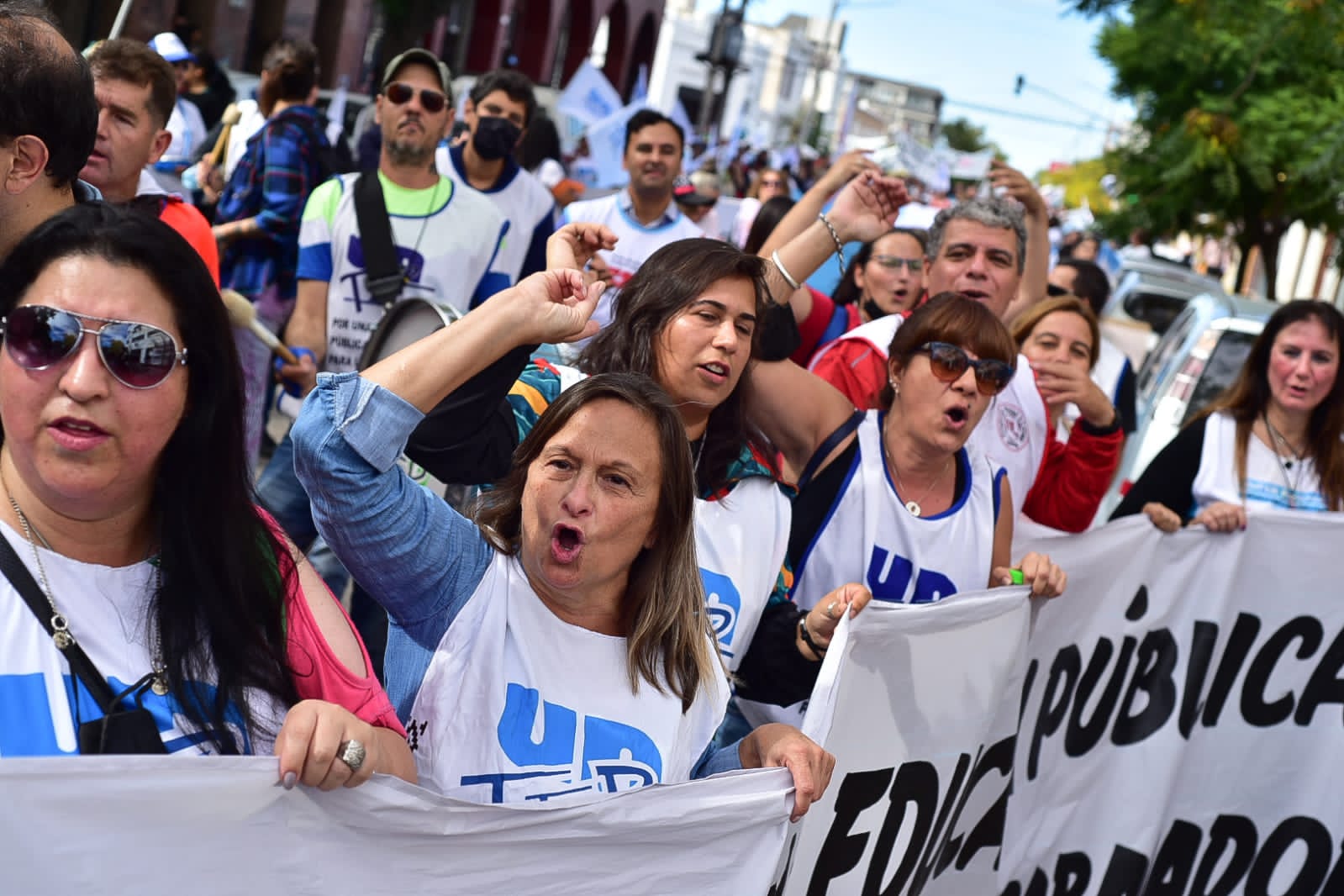 Un 98 % de adhesión tuvo el paro docente en la provincia en su primer día aseguró UnTER