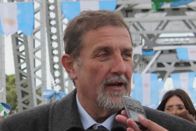 “Me considero un precandidato a gobernador, pero necesito del apoyo del partido”
