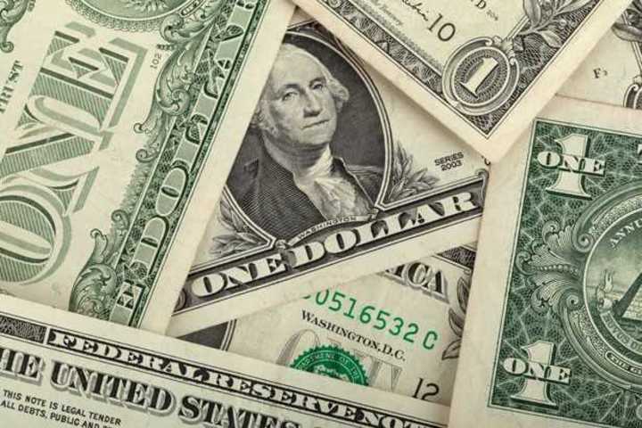 Robaron unos 100 mil dólares a una mujer mayor en Viedma