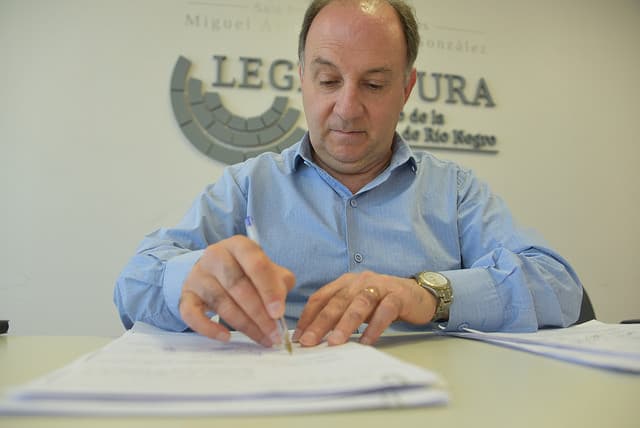 “Este gobierno quiere seguir gestionando, y para eso necesita endeudamiento”